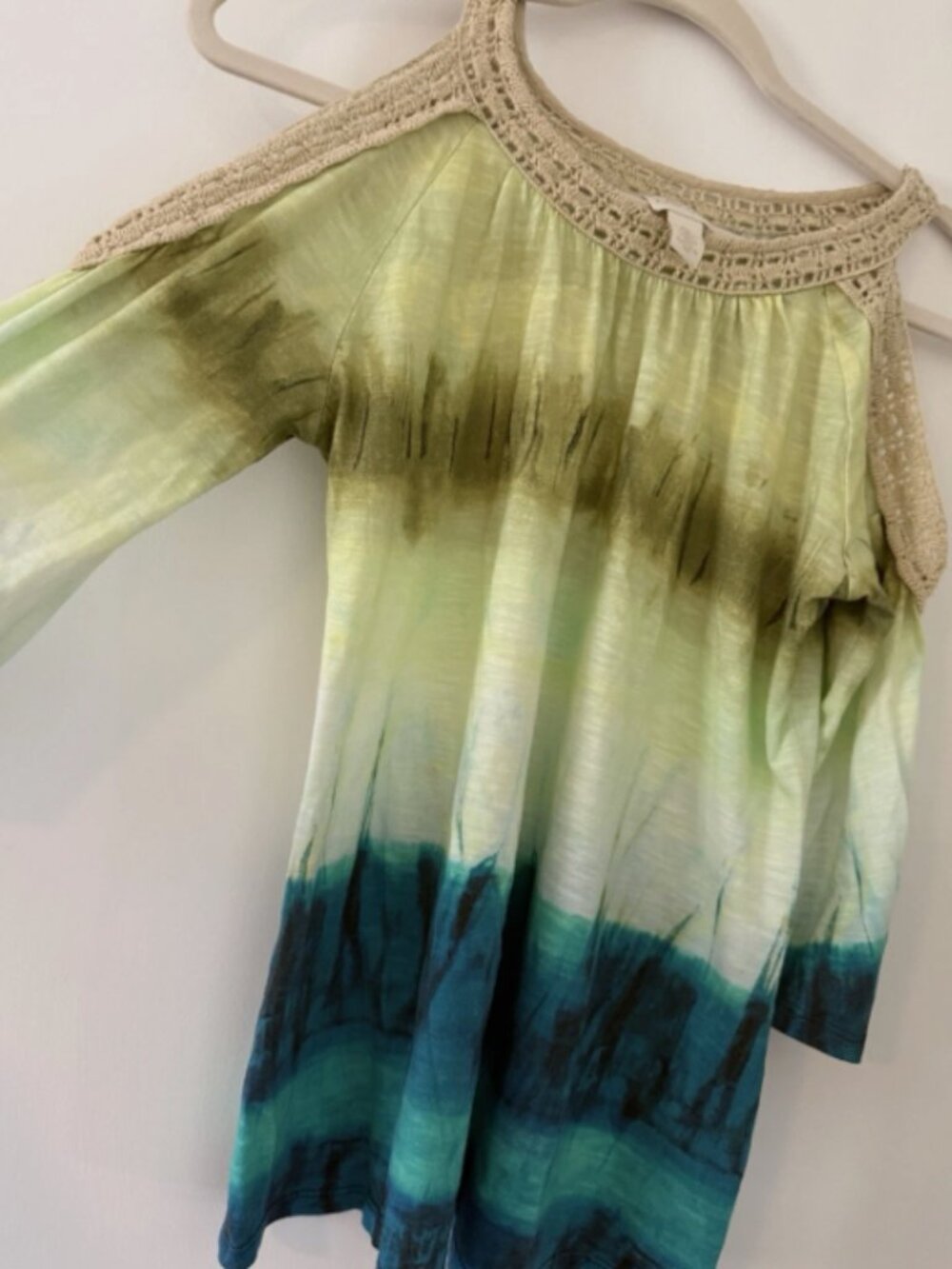 Chico's Women's Size 0 Green/Blue Tie-Dye Tunic Round Neck Cold Shoulder